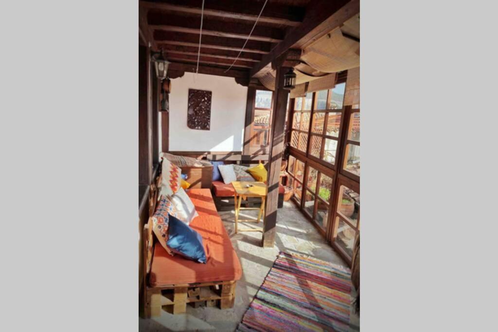 The Secret Lodge- New With Private Garage, Entire House Veliko Tárnovo Exterior foto